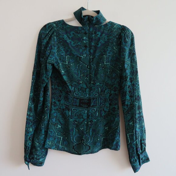 STONE COLD FOX 100% Silk Holloway Top in Green Carpet Boho Aztec - Size XS - Picture 9 of 14
